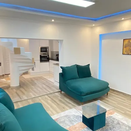 Вилла Big, Very Bright House Бове