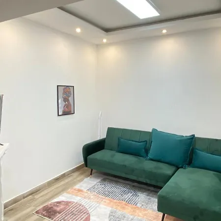 Вилла Big, Very Bright House