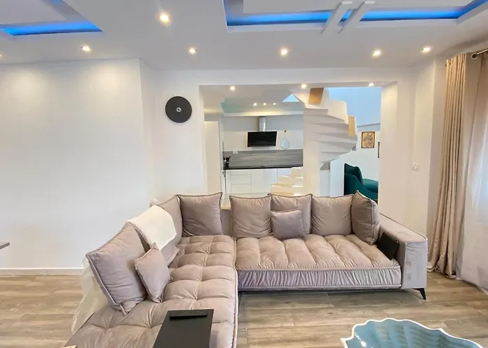 Big, Very Bright House