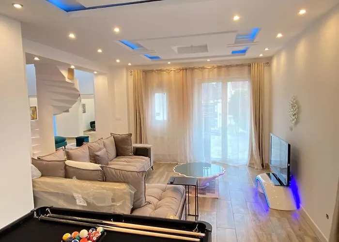 Big, Very Bright House Villa