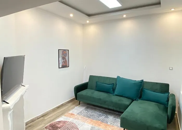 Villa Big, Very Bright House